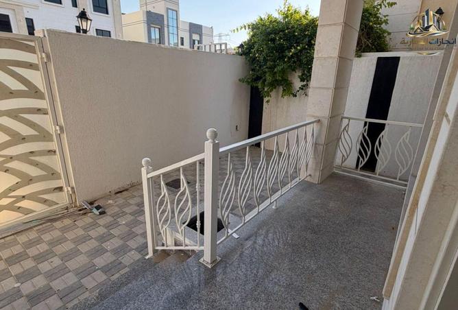 77397969 - Property Image 2