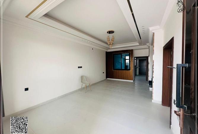 84067404 - Property Image 2