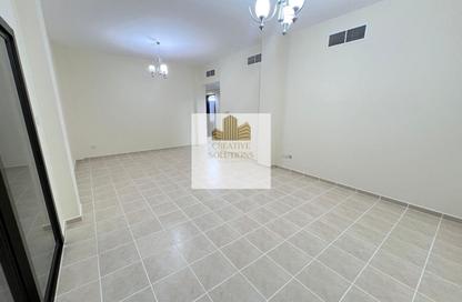 Apartment - 2 Bedrooms - 2 Bathrooms for rent in The Gardens Building 104 - The Gardens Buildings - The Gardens - Dubai