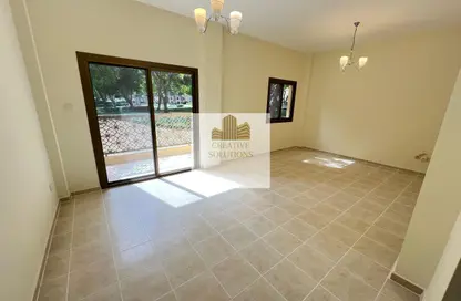 Apartment - 2 Bedrooms - 2 Bathrooms for rent in The Gardens Building 104 - The Gardens Buildings - The Gardens - Dubai