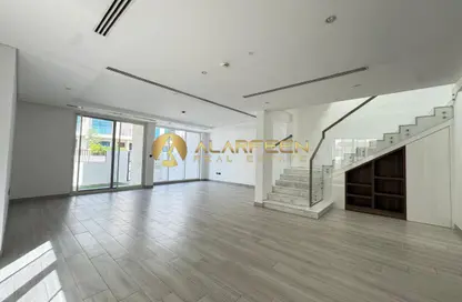 Villa - 4 Bedrooms - 6 Bathrooms for rent in Westar Constellation - District 11 - Jumeirah Village Circle - Dubai