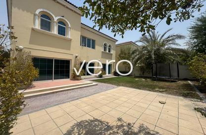 Villa - 4 Bedrooms - 5 Bathrooms for rent in District 8 - Jumeirah Park - Dubai