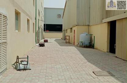 Whole Building - Studio - 7+ for rent in Umm Dir - Umm Al Quwain
