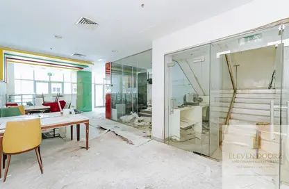 Shop - Studio - 2 Bathrooms for rent in Bay Central 3 - Dubai Marina - Dubai