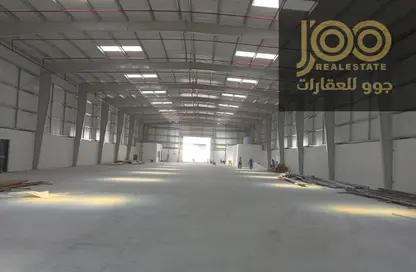 Warehouse - Studio - 3 Bathrooms for rent in Umm Al Thuoob - Umm Al Quwain
