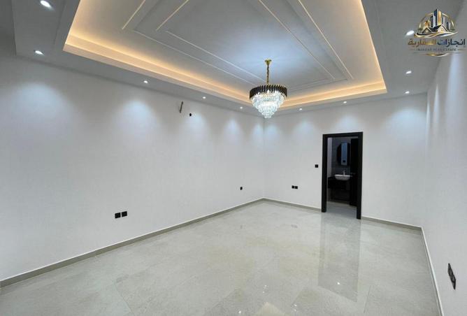 101989206 - Property Image 2