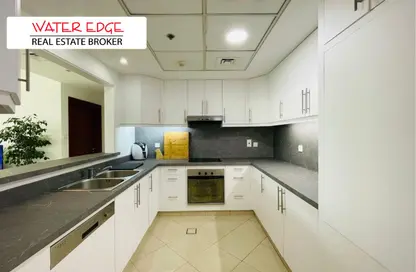 Apartment - 2 Bedrooms - 2 Bathrooms for rent in The Links West Tower - The Links - The Views - Dubai