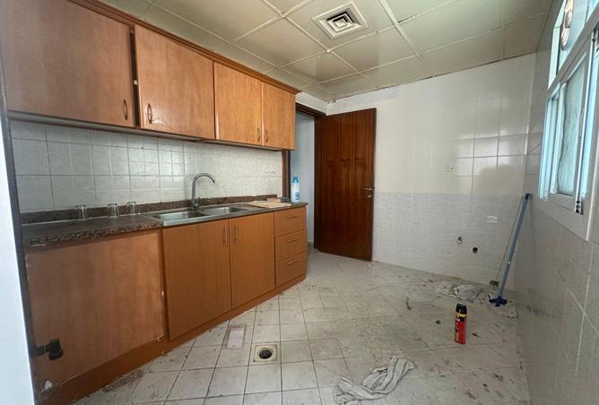 81128192 - Property Image 3