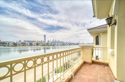 Villa - 4 Bedrooms - 5 Bathrooms for sale in Garden Homes Frond E - Garden Homes - Palm Jumeirah - Dubai