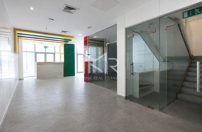 Retail - Studio - 2 for rent in Bay Central Tower East - Bay Central - Dubai Marina - Dubai