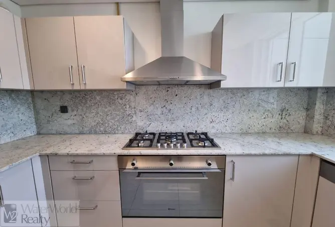109026339 - Property Image 3