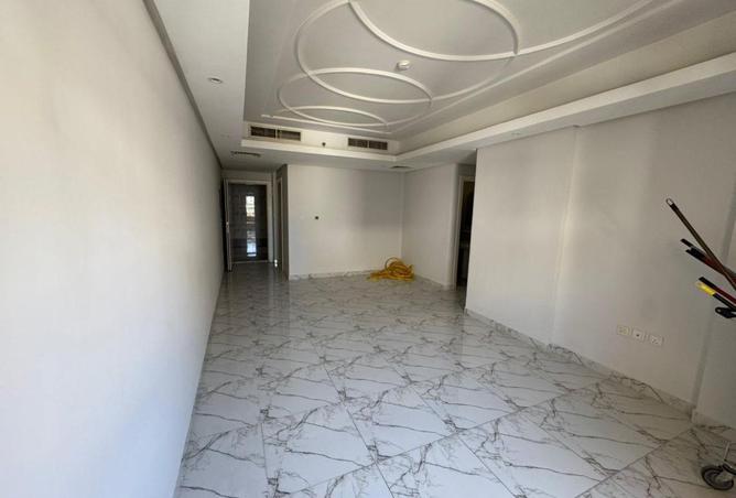 73866365 - Property Image 2