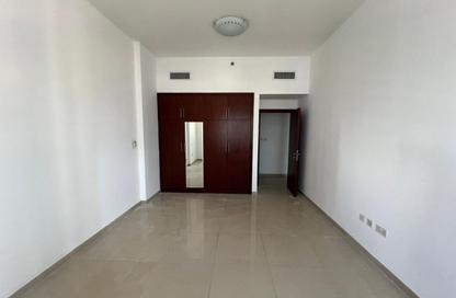Apartment - 3 Bedrooms - 4 Bathrooms for rent in Al Khan Corniche - Al Khan - Sharjah