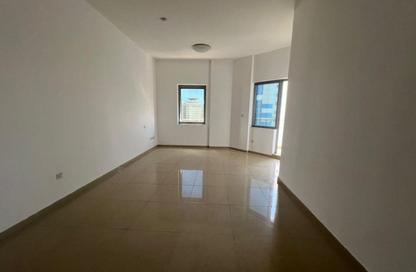 Apartment - 3 Bedrooms - 4 Bathrooms for rent in Al Khan Corniche - Al Khan - Sharjah