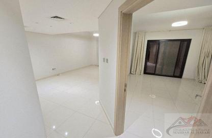 Apartment - 1 Bedroom - 2 Bathrooms for rent in Muwaileh 29 Building - Muwaileh - Sharjah