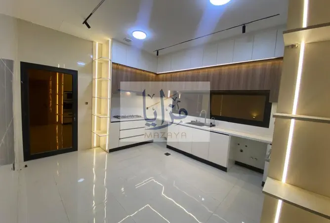 147763403 - Property Image 3