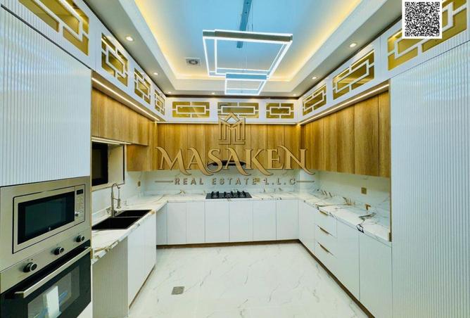 114610258 - Property Image 3