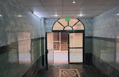 عمارة بالكامل - استوديو للبيع في البطينة - الشارقة