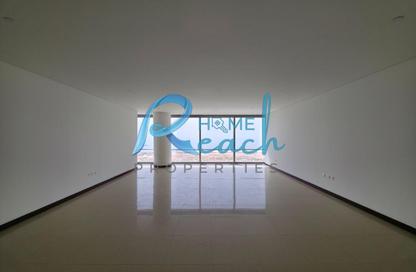 Apartment - 3 Bedrooms - 5 Bathrooms for rent in Corniche Road - Abu Dhabi