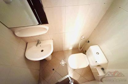 Apartment - 2 Bedrooms - 2 Bathrooms for rent in Muwaileh 29 Building - Muwaileh - Sharjah