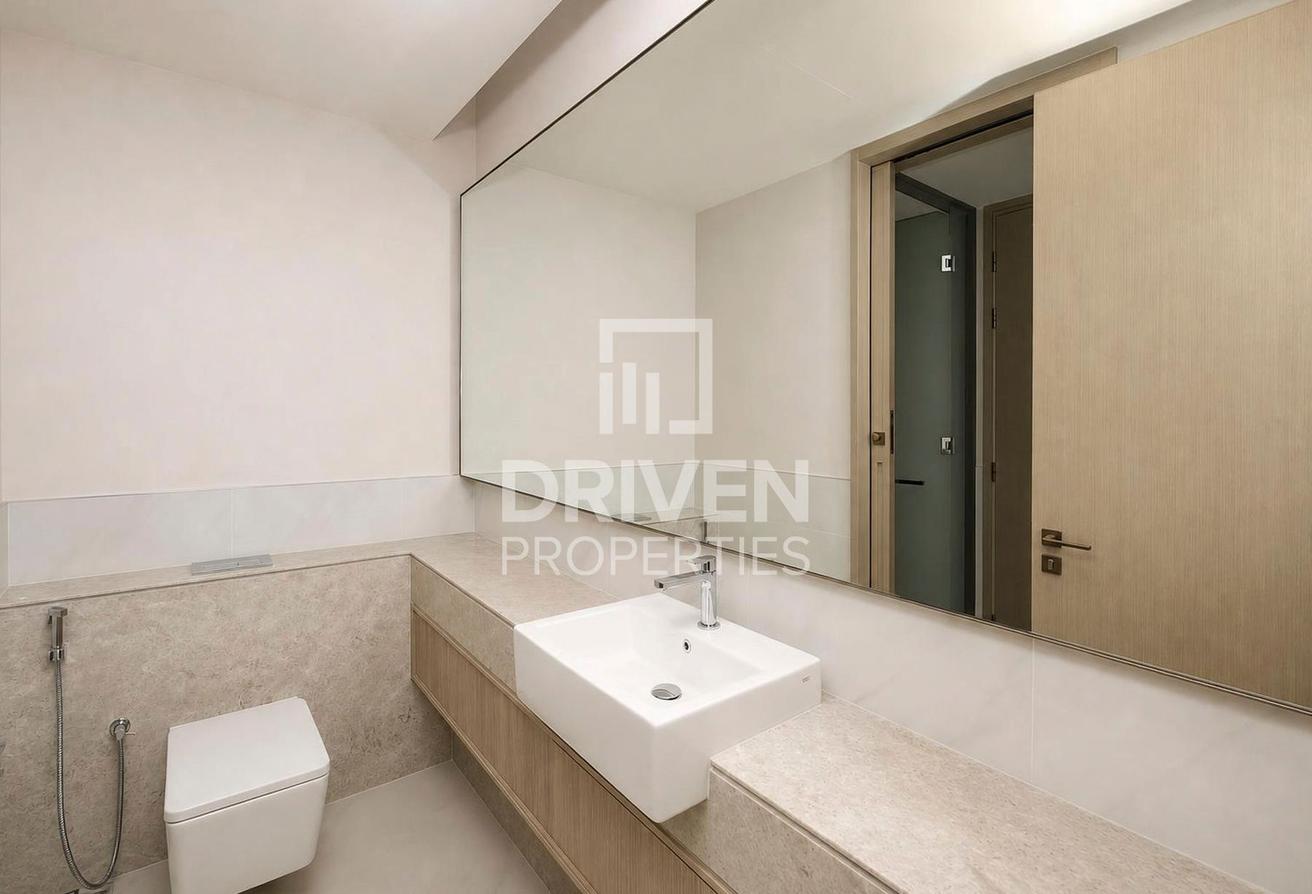 Good Price | High Floor | Stunning Water View photo 13