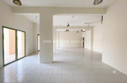 Shop - Studio - 1 Bathroom for rent in Building K12 - Greece Cluster - International City - Dubai