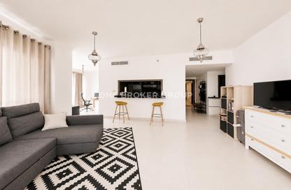 Apartment - 1 Bedroom - 2 Bathrooms for rent in The Lofts Central - The Lofts - Downtown Dubai - Dubai