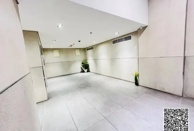 150006989 - Property Image 2