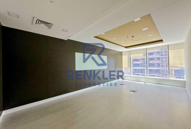 100401124 - Property Image 3