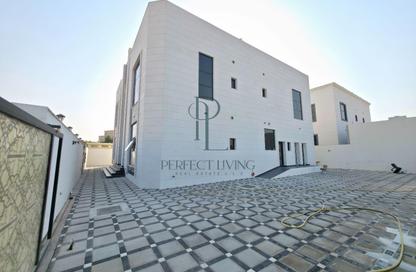 Villa - 7+ - 7+ for rent in Al Quoz 1 Villas - Al Quoz 1 - Al Quoz - Dubai