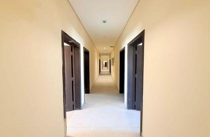 Shop - 1 Bedroom for rent in Mussafah Industrial Area - Mussafah - Abu Dhabi