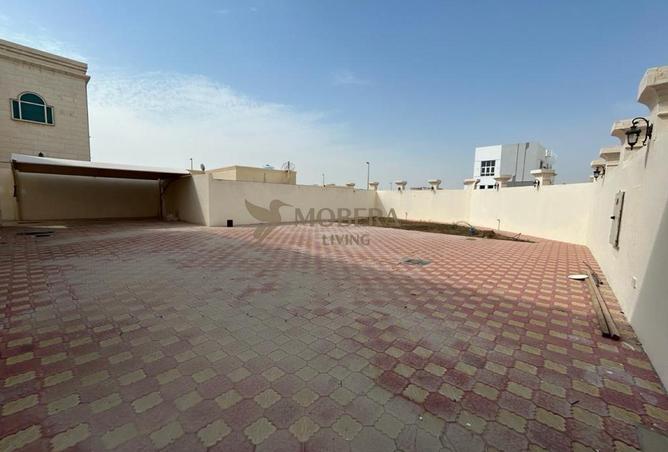 81940233 - Property Image 2