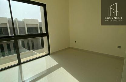 Villa - 3 - 4 for rent in Damac Hills 2 - Dubai