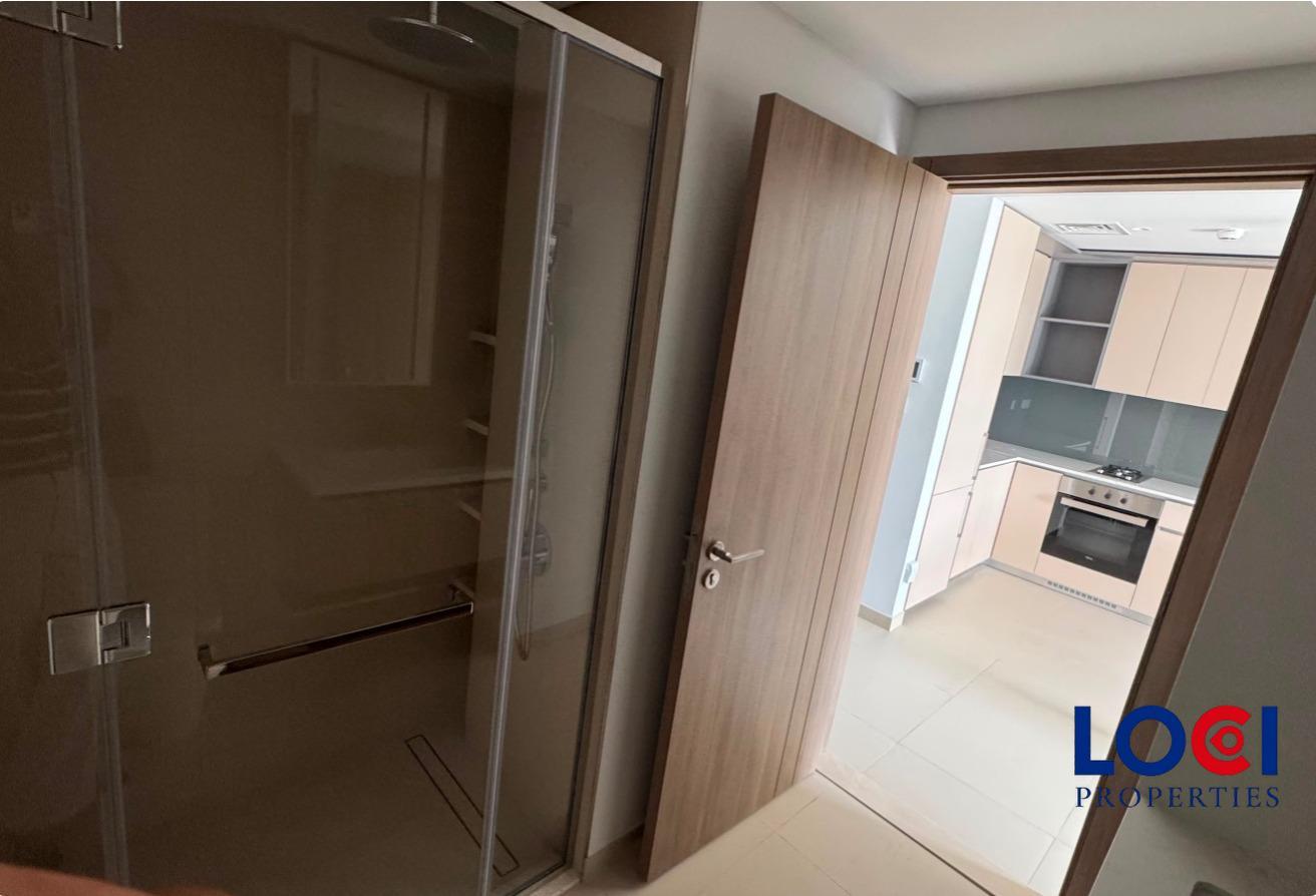BRAND NEW | SPACIOUS LAYOUT | AMAZING AMENITIES photo 9