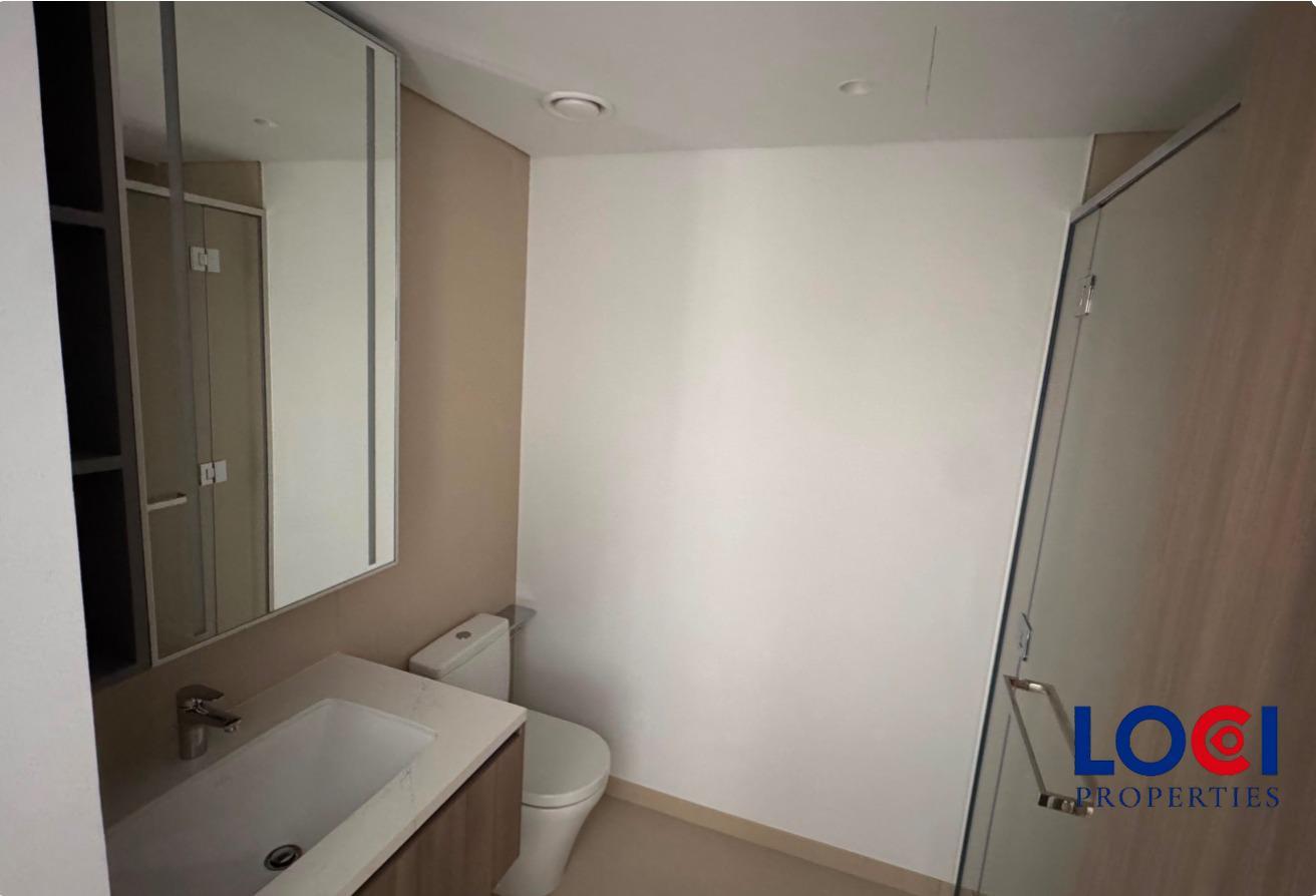 BRAND NEW | SPACIOUS LAYOUT | AMAZING AMENITIES photo 10