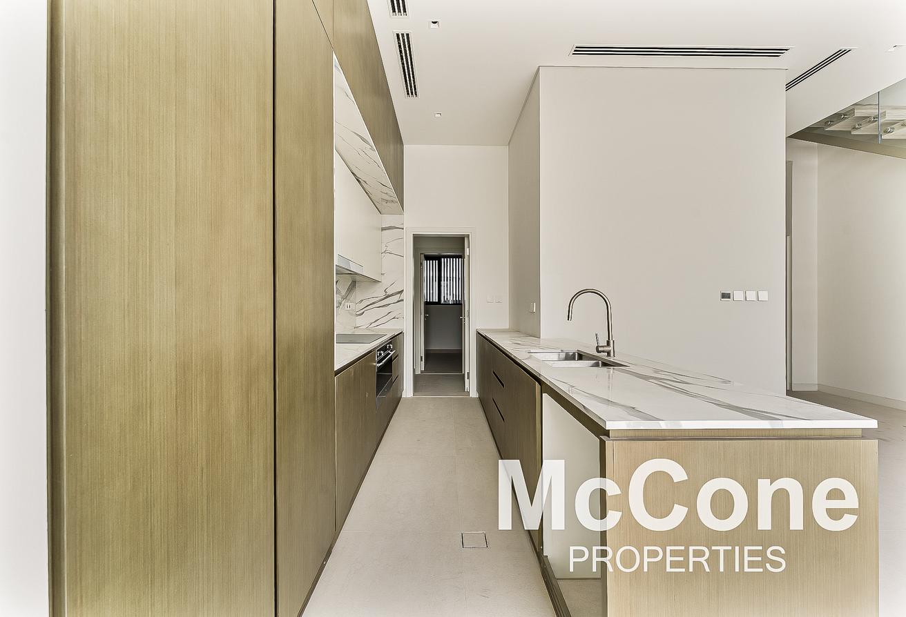 Modern | Brand New | Spacious Layout photo 5