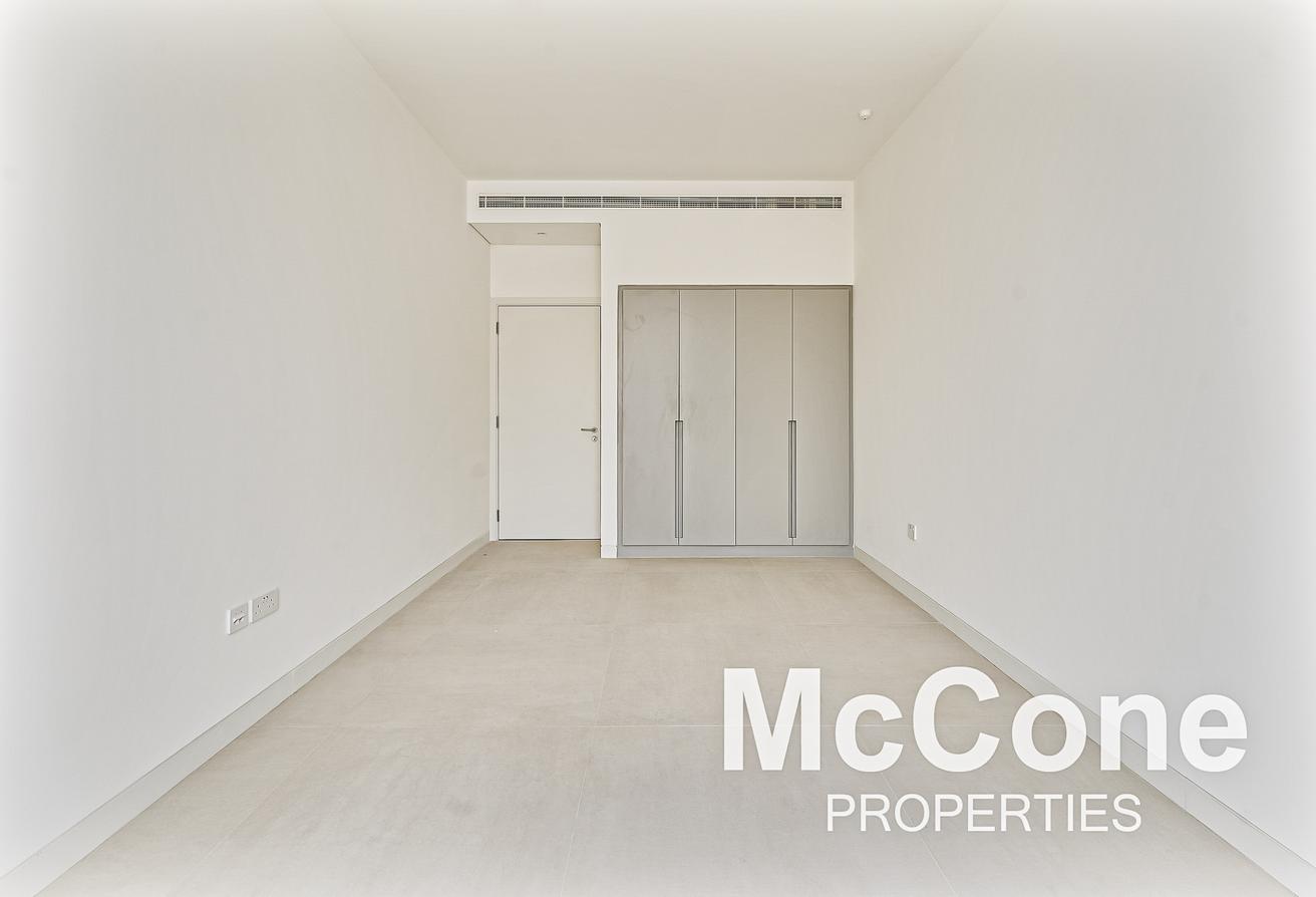 Modern | Brand New | Spacious Layout photo 16