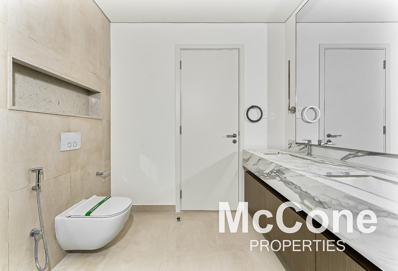 Modern | Brand New | Spacious Layout photo 22