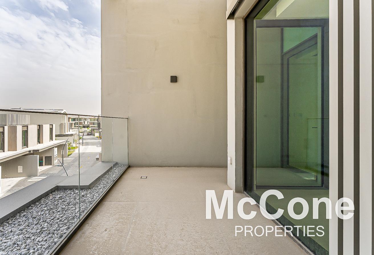 Modern | Brand New | Spacious Layout photo 26