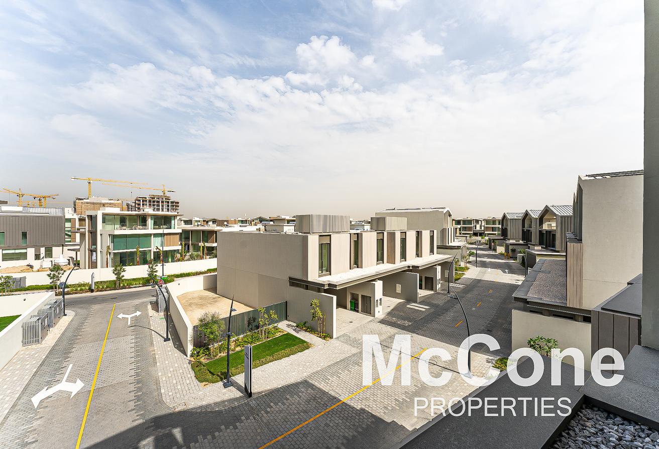 Modern | Brand New | Spacious Layout photo 27
