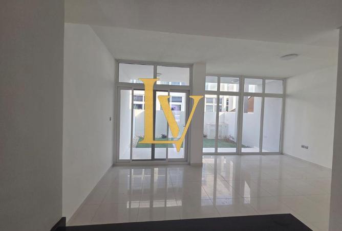 74622099 - Property Image 2