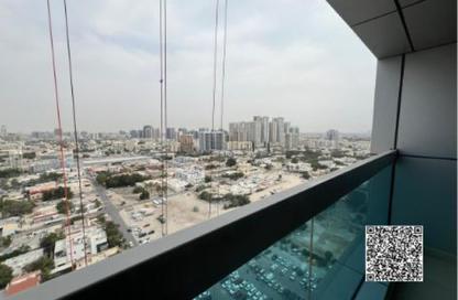 Apartment - 1 Bedroom - 1 Bathroom for rent in Corniche Tower - Ajman Corniche Road - Ajman