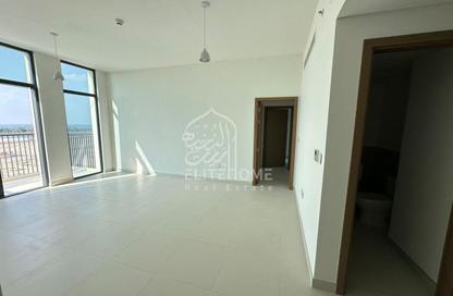 Apartment - 3 Bedrooms - 4 Bathrooms for sale in Shams Residence - Maryam Island - Al Khan - Sharjah Apartment - 3 Bedrooms - 4 Bathrooms for sale in Shams Residence - Maryam Island - Al Khan - Sharjah