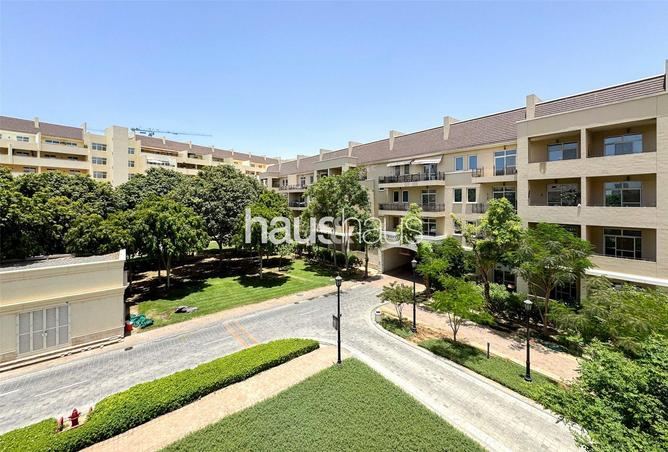 98692443 - Property Image 3
