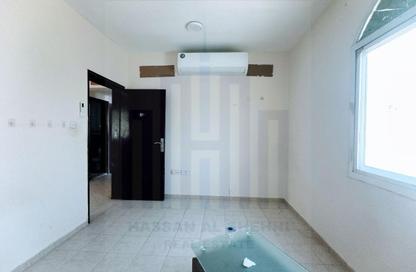 Apartment - 1 - 1 for rent in Muwailih Building - Muwaileh - Sharjah