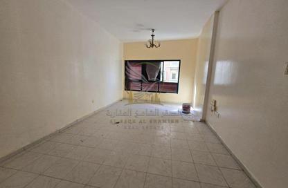 Apartment - 1 - 1 for rent in Al Qulaya'ah - Al Sharq - Sharjah Apartment - 1 - 1 for rent in Al Qulaya'ah - Al Sharq - Sharjah