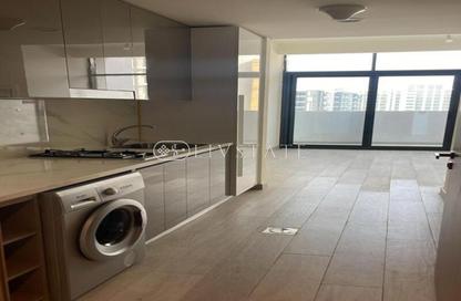 Apartment - Studio - 1 Bathroom for rent in Azizi Riviera 24 - Azizi Riviera - Meydan One - Meydan - Dubai