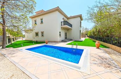 Villa - 4 Bedrooms - 5 Bathrooms for rent in Cluster 13 - Jumeirah Islands - Dubai
