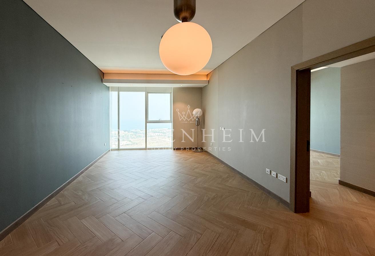 Modern Comfort | Prime Location | High Floor photo 3