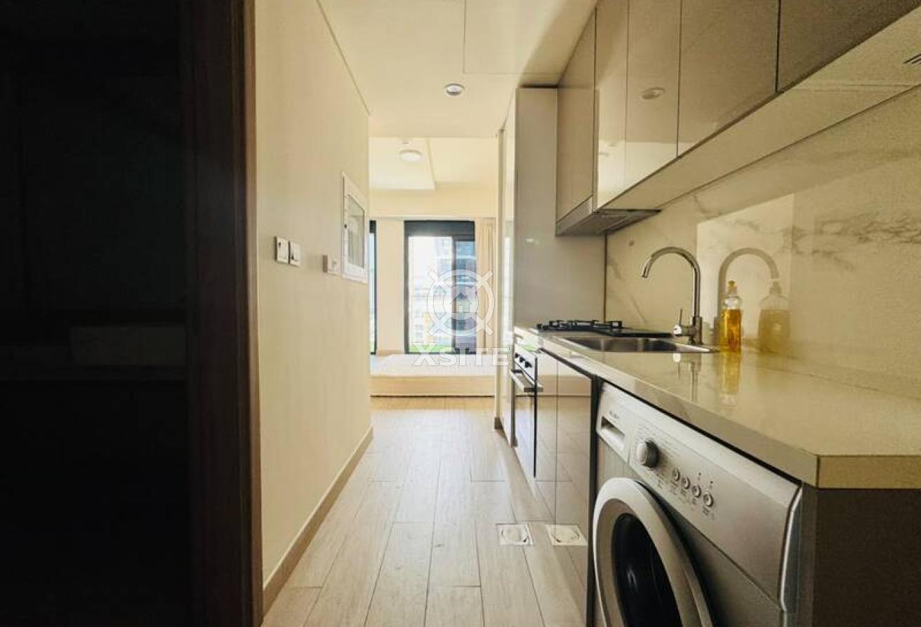 Partial Lagoon View |Cozy Studio|Vacant Unit photo 8